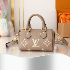 Louis Vuitton Speedy Bags